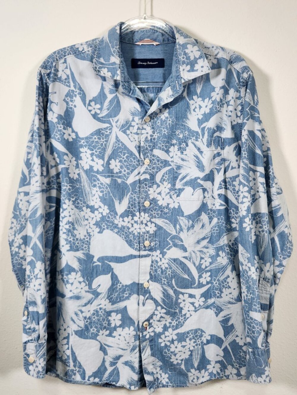 Tommy Bahama Mens Shirt Long Sleeves Size Medium Blue Hawaiian Print Floral